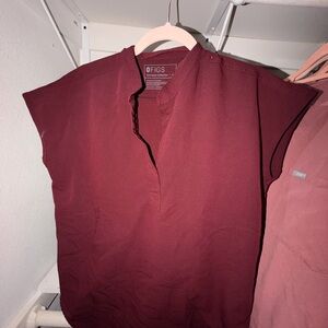 FIGS Scrub Set// Small top, Medium pant